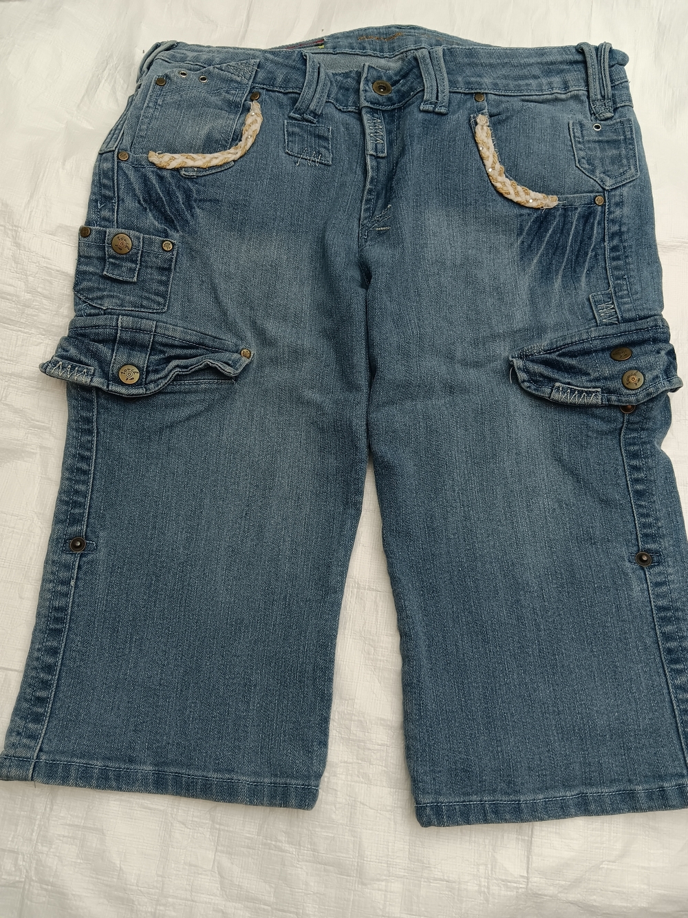 Touch Me - fashion brand light wash denim shorts with multicolor stitching